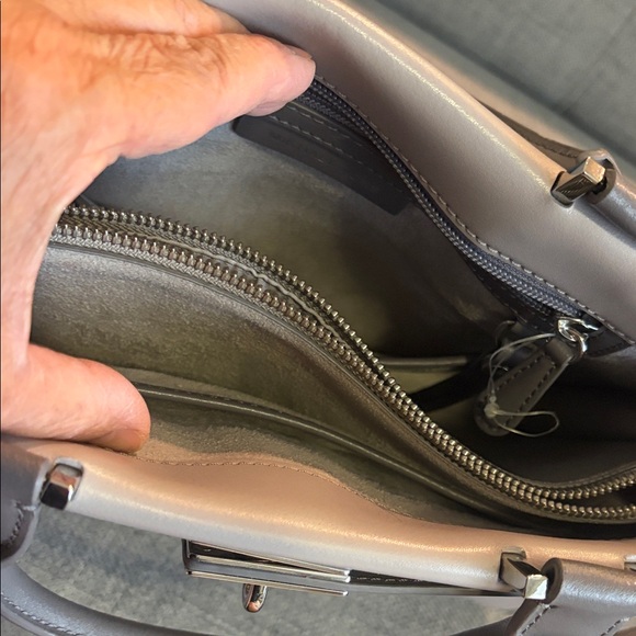 Michael Kors Tatiana Medium Leather Satchel 12.5”x9”x5”Preloved - Picture 16 of 17